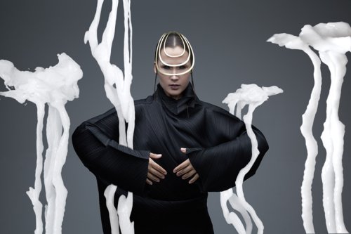 Delhia de France veröffentlicht das neue Musikvideo der Single "Kalypso"