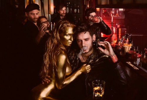 Antiheld veröffentlichen Single "Goldener Schuss"