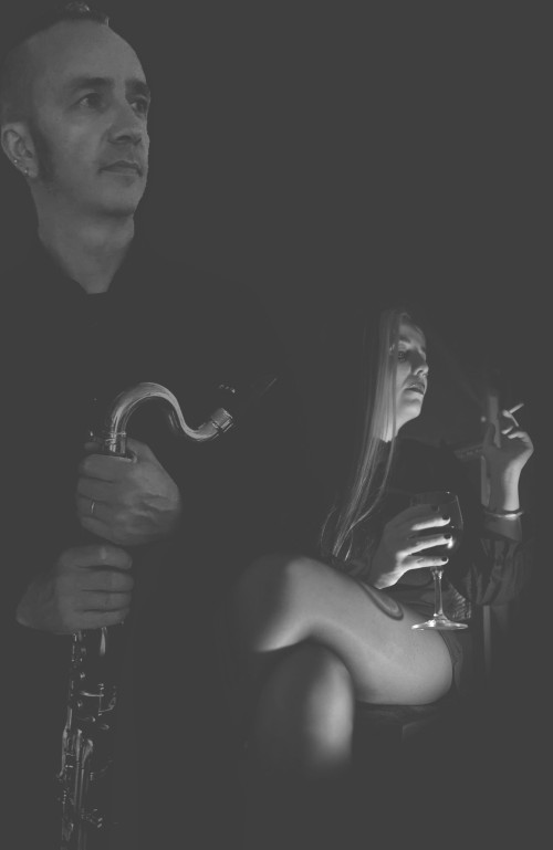 'A.M.E.N.' enthüllt das Cover von „Argento“: Wenn Jazz auf Dark Doom trifft