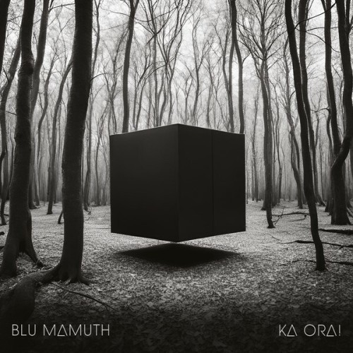 Archaisch, düster, hypnotisch – Blu Mamuth feiern mit Ka Ora! den Sound der Urinstinkte