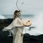 'Heilung' kehren zurück – mit 'Sagas' und einem neuen Studioalbum