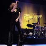 Goldfrapp unterwegs mit Coldplay