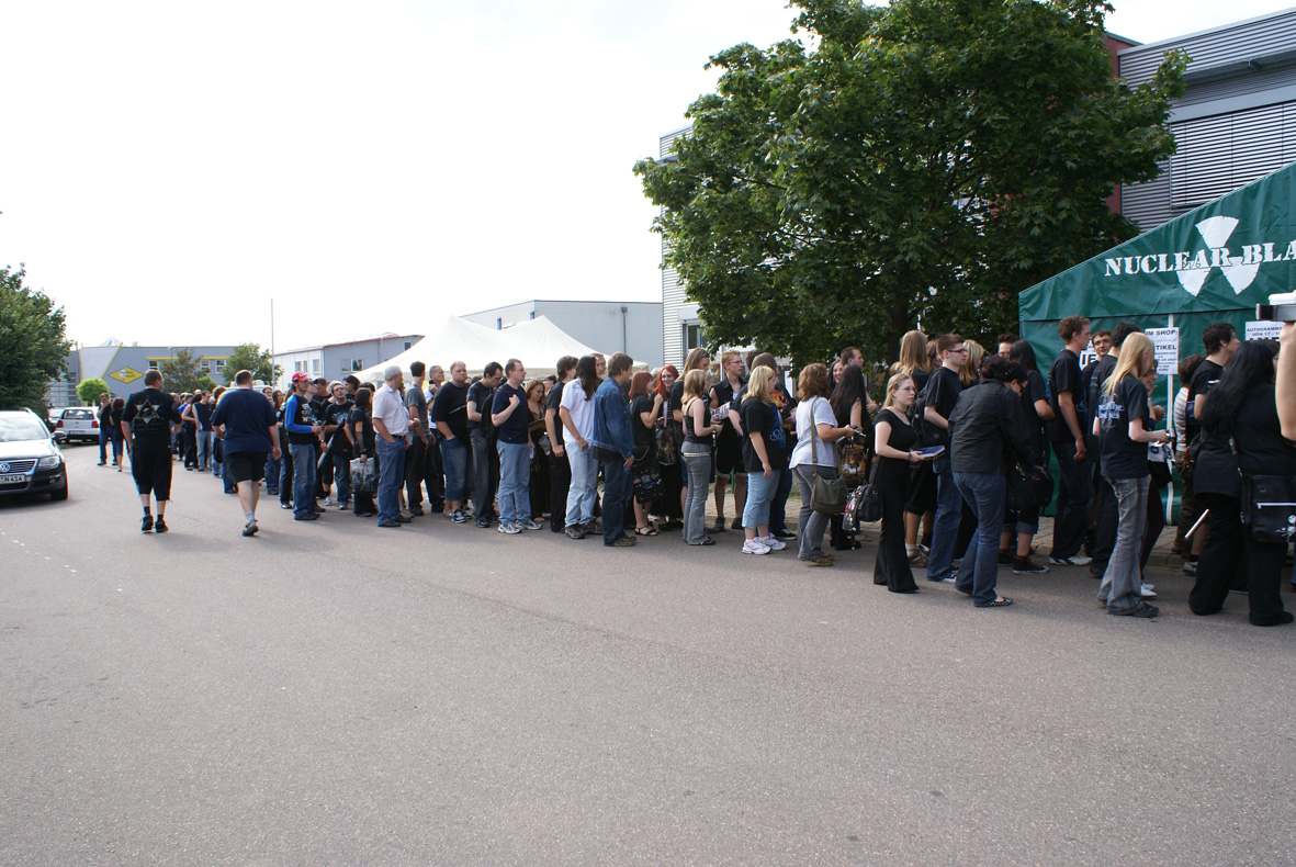 Nightwish Autogrammstunde in Donzdorf