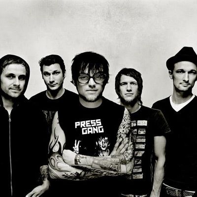 Donots stoppen die Zeit und entern die Bühnen