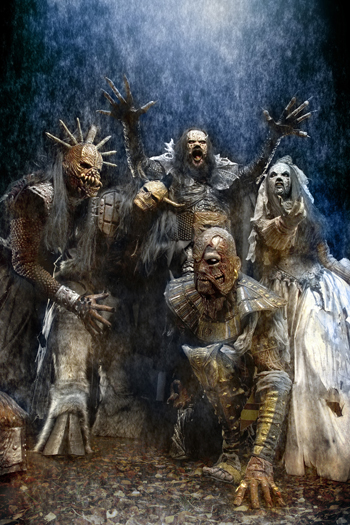 Lordi holen erste Best Of aus der Gruft