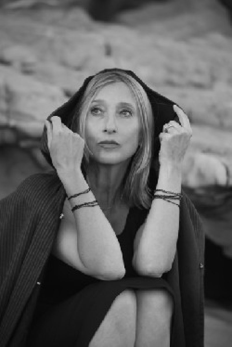 Claudia Brücken: The Lost Are...