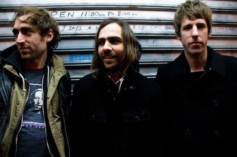 "A Place To Bury Strangers"...