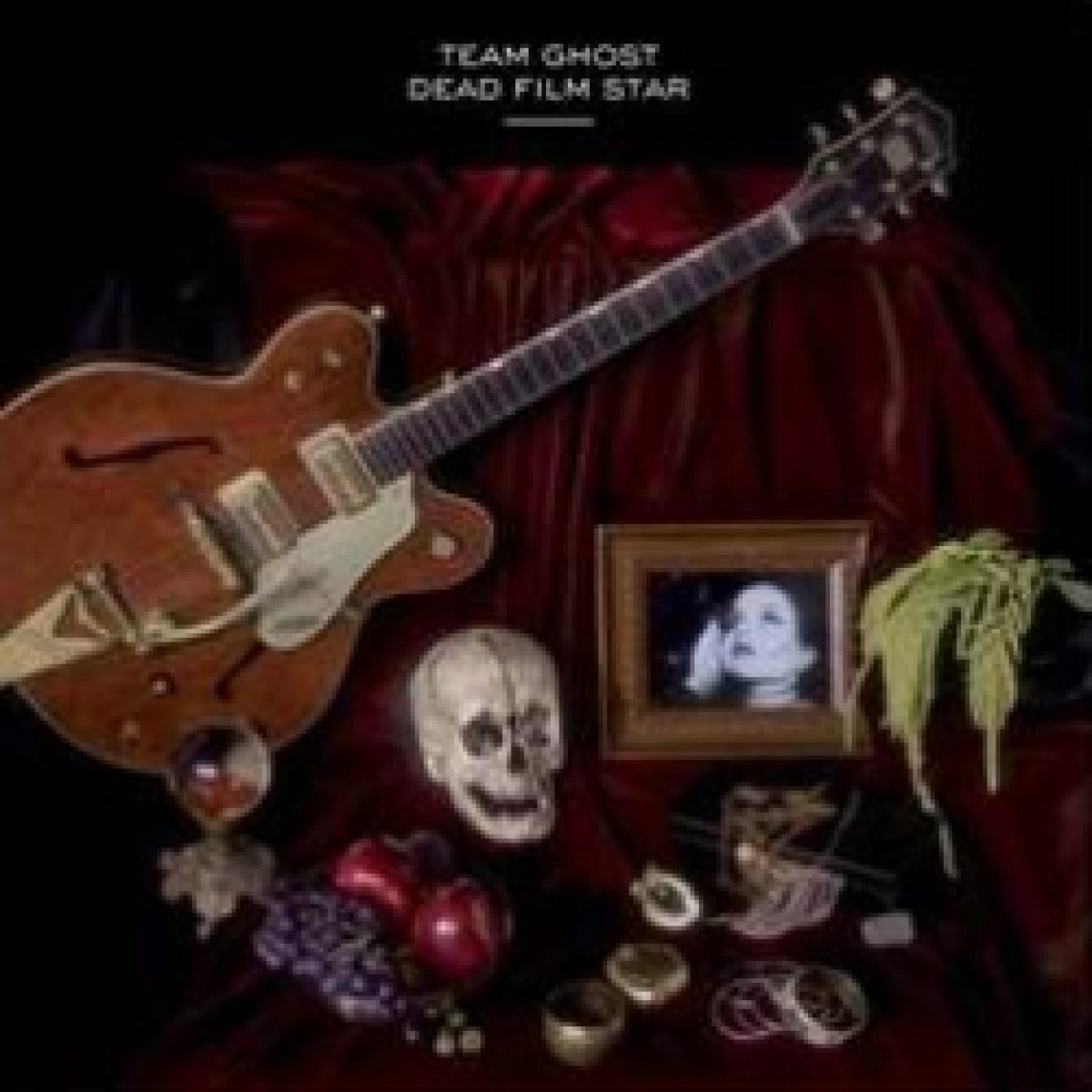 Team Ghost: "Dead Film Star"...