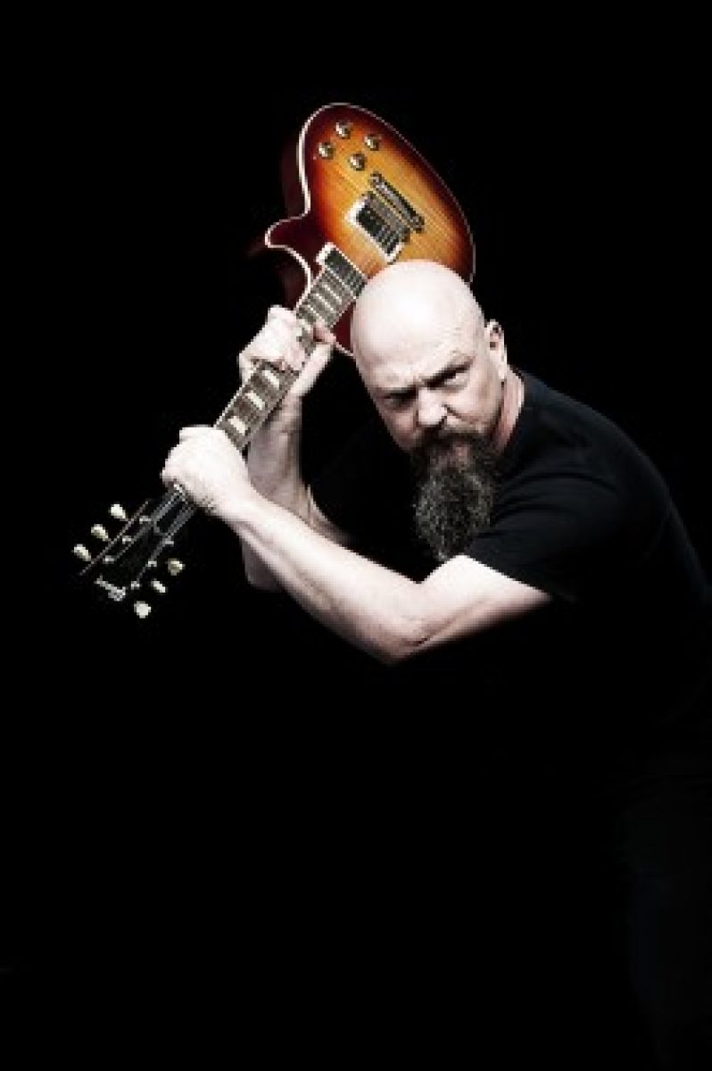 Simon: Kampagne auf Pledge Music