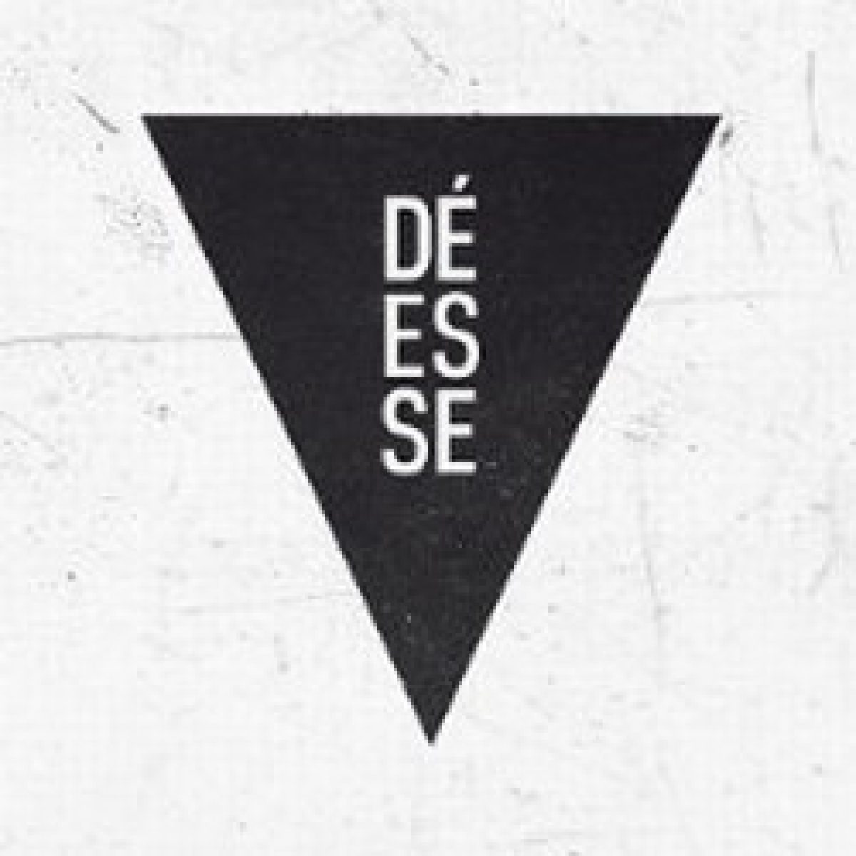 Déesse veröffentlichen Debüt-EP exklusiv auf...