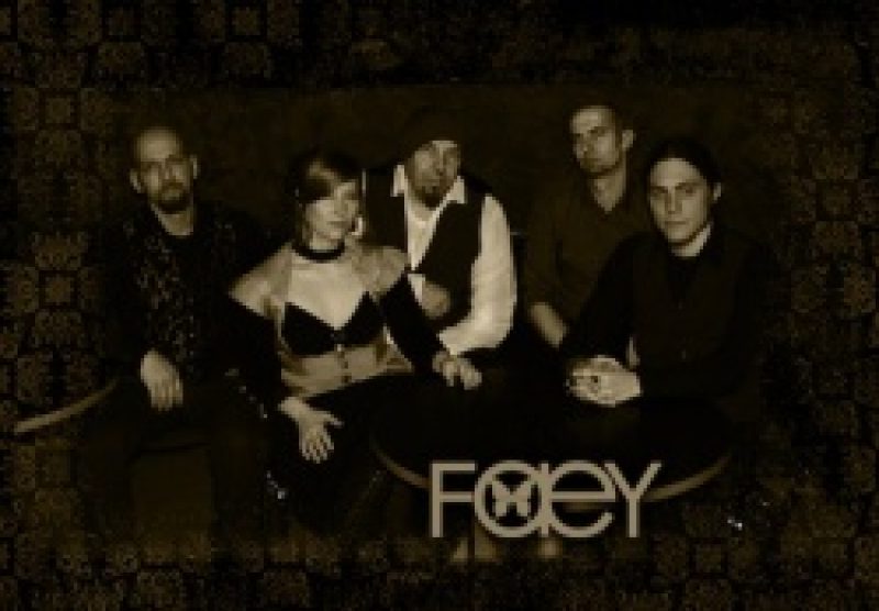 Faey: Debutalbum von Ex Faun...